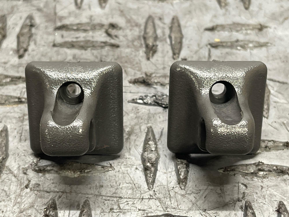 2003-04 Ford Mustang SVT Cobra Sunvisor Clips 287