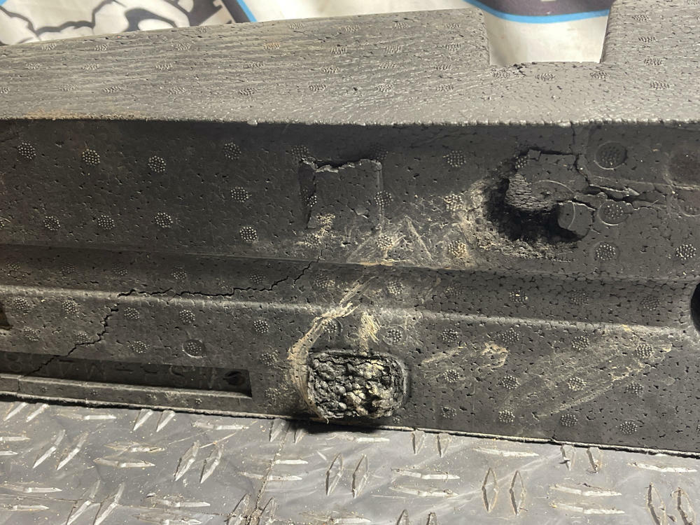 2003-04 Ford Mustang SVT Cobra Front Crash Bar Foam- SEE PICS 288