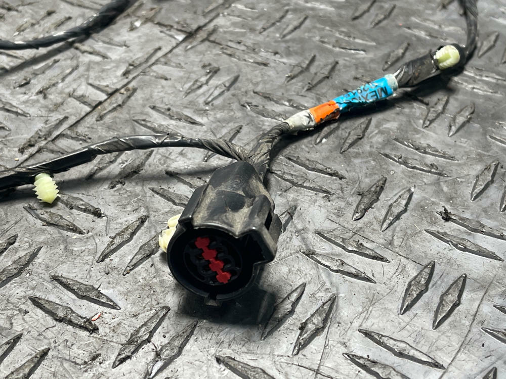 2003-04 Ford Mustang SVT Cobra Center Console Wiring Harness- FOR COUPES 288