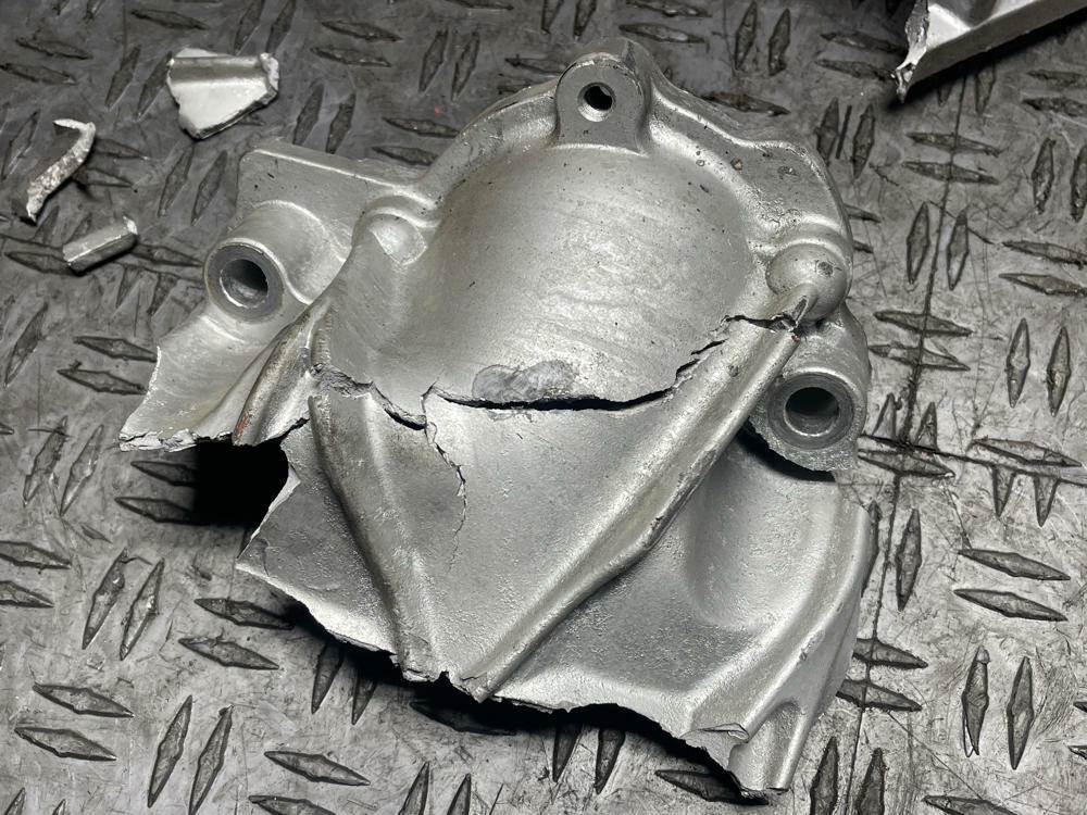 2003-04 Ford Mustang SVT Cobra Tremec T56 Bellhousing- Busted, NEEDS REPAIR 288