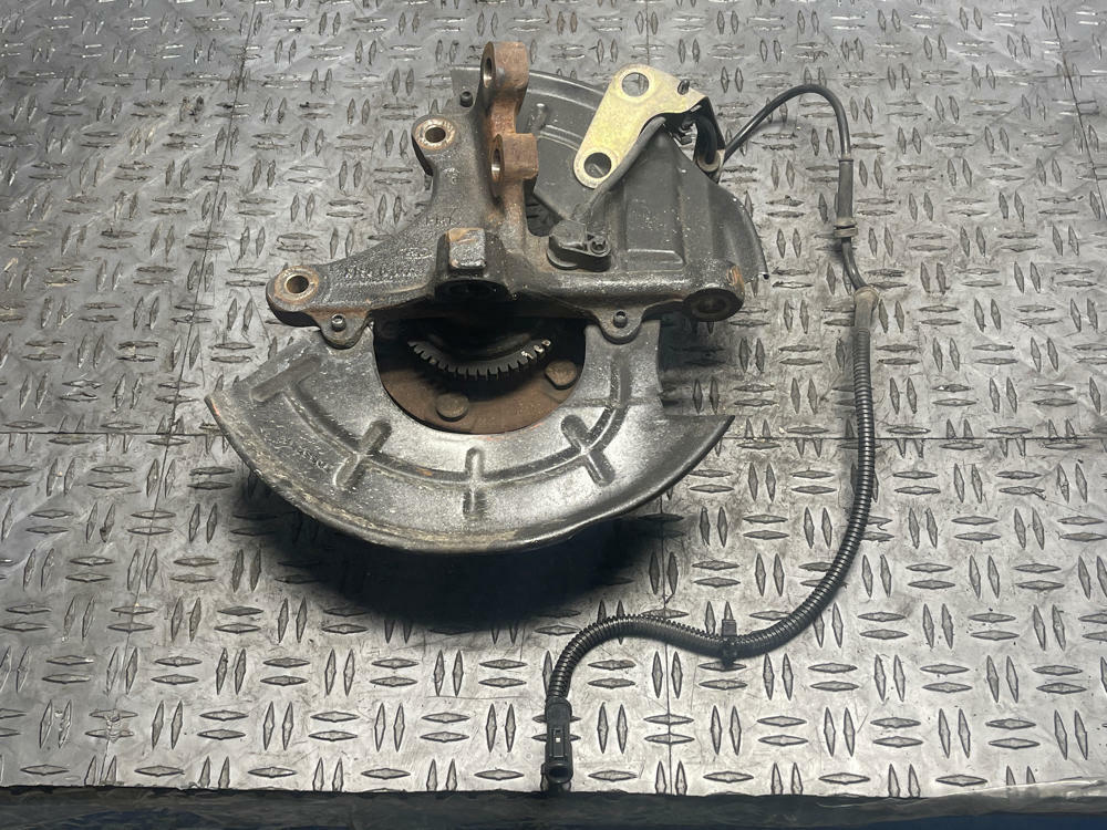 2003-04 Ford Mustang SVT Cobra Driver LH Spindle 288