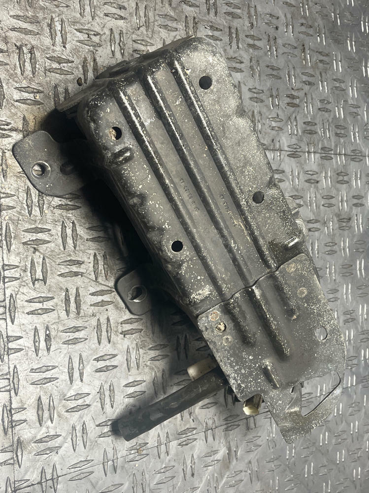 2003-04 Ford Mustang SVT Cobra Charcoal Canister Assembly 288