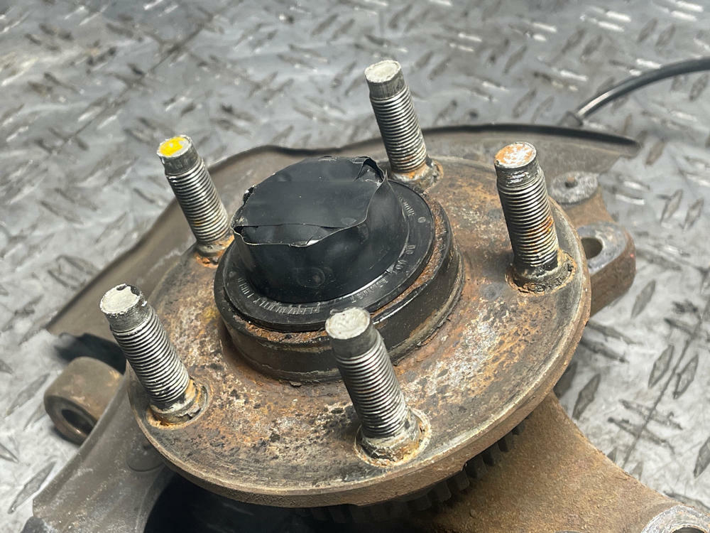 2003-04 Ford Mustang SVT Cobra Driver LH Spindle 288
