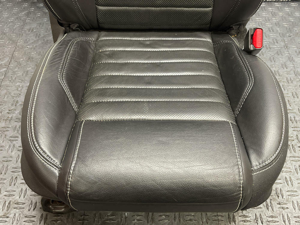 2011-14 Ford Mustang GT RH Passenger Leather Seat 33k Miles 290