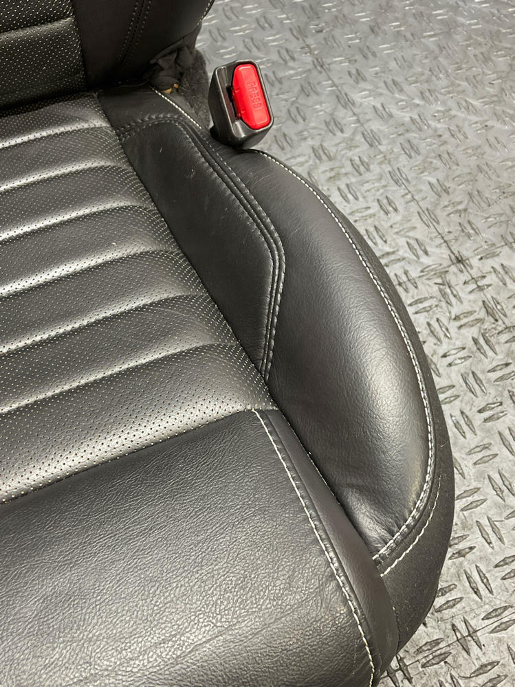 2011-14 Ford Mustang GT RH Passenger Leather Seat 33k Miles 290