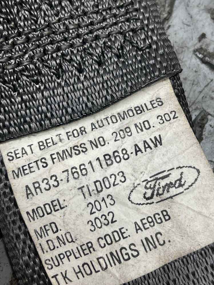 2011-14 Ford Mustang Rear Seat Belts LH RH- FOR CONVERTIBLE 33k Miles 290