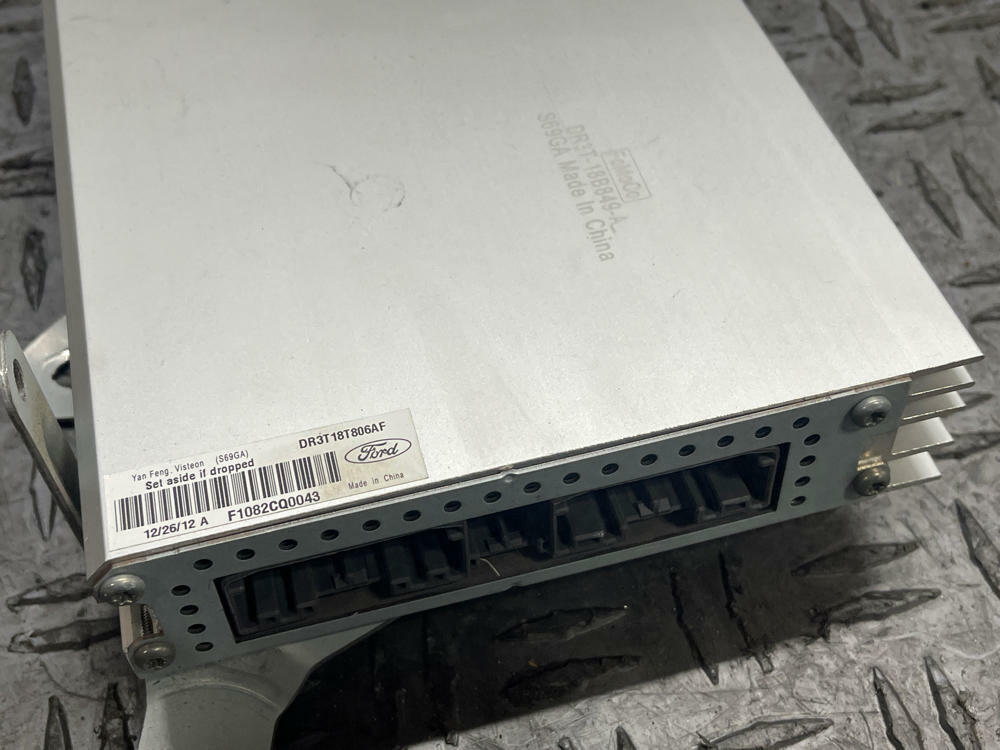 2011-14 Ford Mustang OEM Amplifier (DR3T-18T806-AF) 290