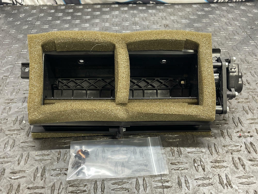 2011-14 Ford Mustang OEM Center HVAC Duct & Trim (Dual Output Vent) 290