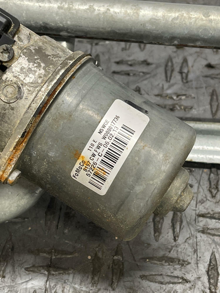 2011-14 Ford Mustang Wiper Motor Assembly 290