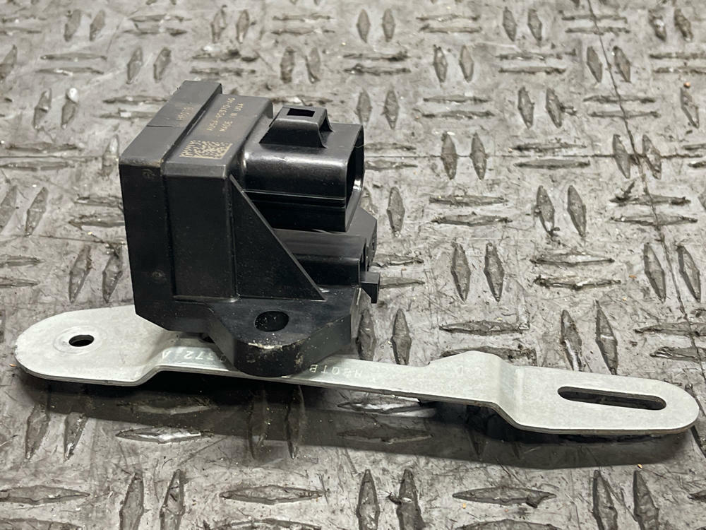 2011-14 Ford Mustang Fuel Pump Driver Module 290