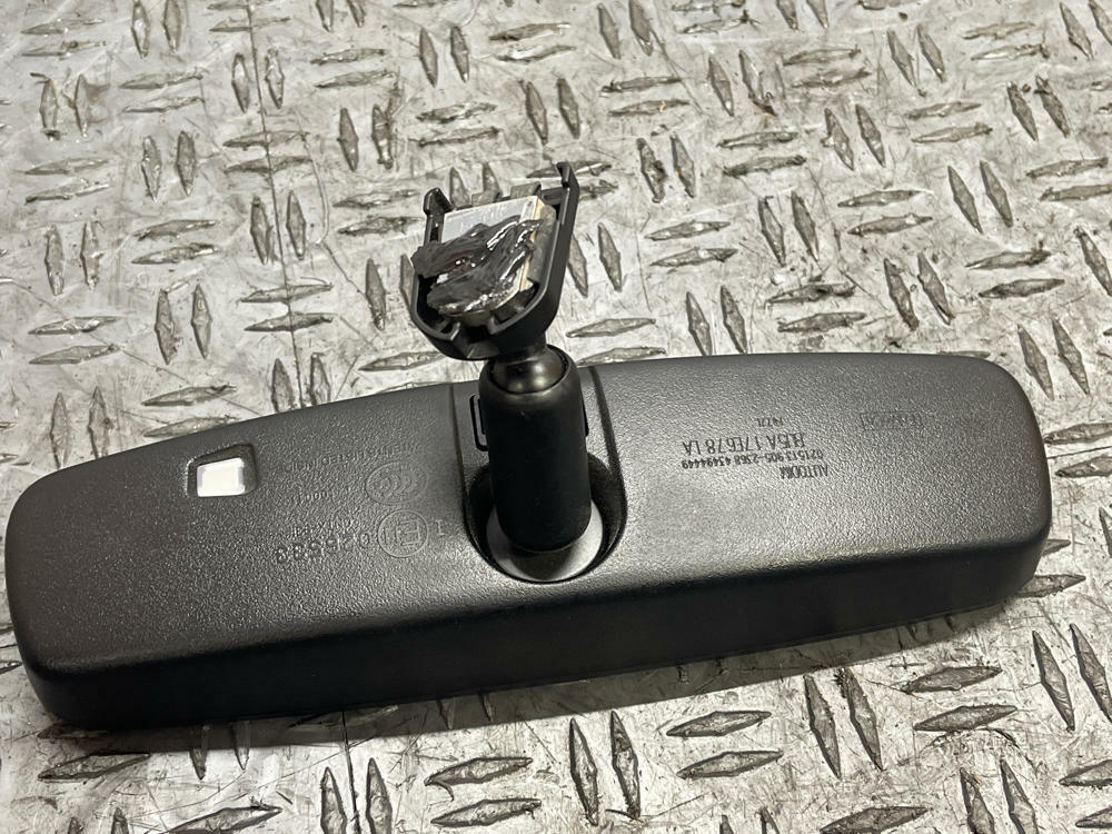 2011-14 Ford Mustang OEM AutoDimming Rear View Mirror 290