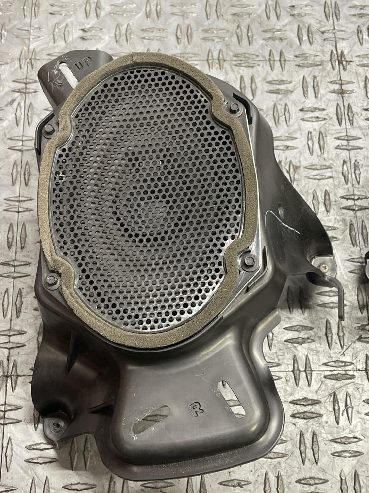 2011-14 Ford Mustang Rear Speakers & Housing 290