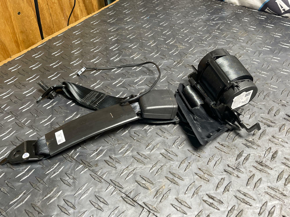 2018-23 Ford Mustang Mach One Rear Seat Belt Pair- FOR COUPE 291