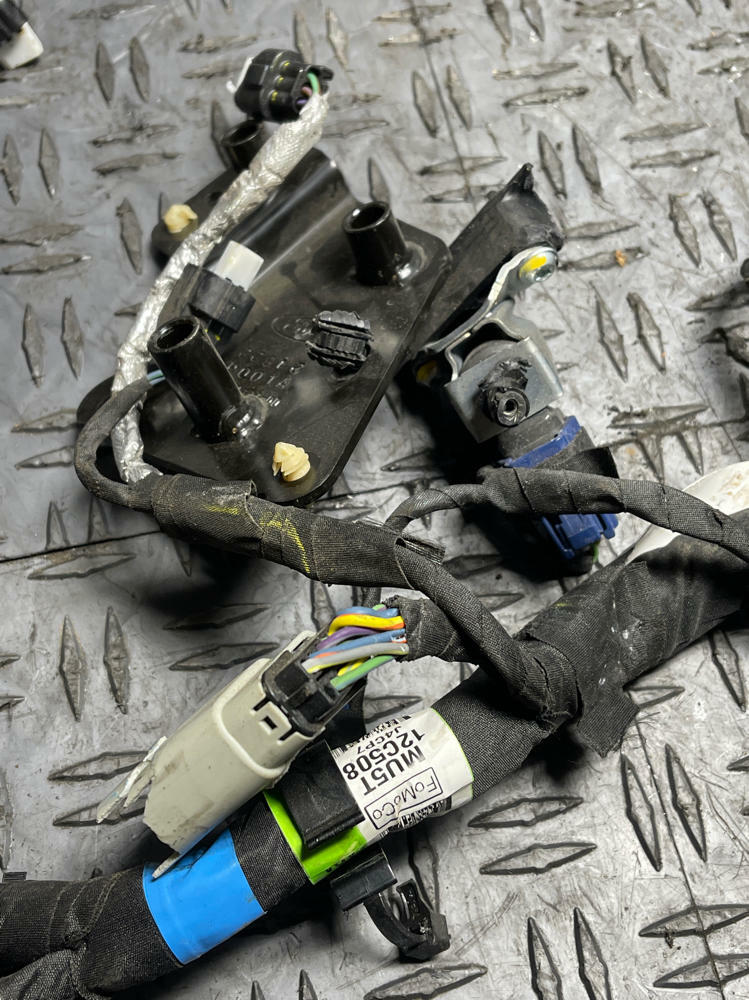 2018-23 Ford Mustang Mach One Fuel Injector Harness- DAMAGED 291