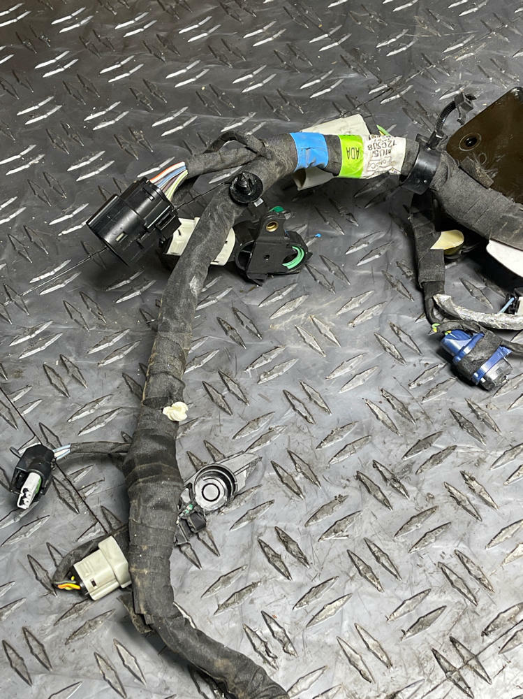 2018-23 Ford Mustang Mach One Fuel Injector Harness- DAMAGED 291