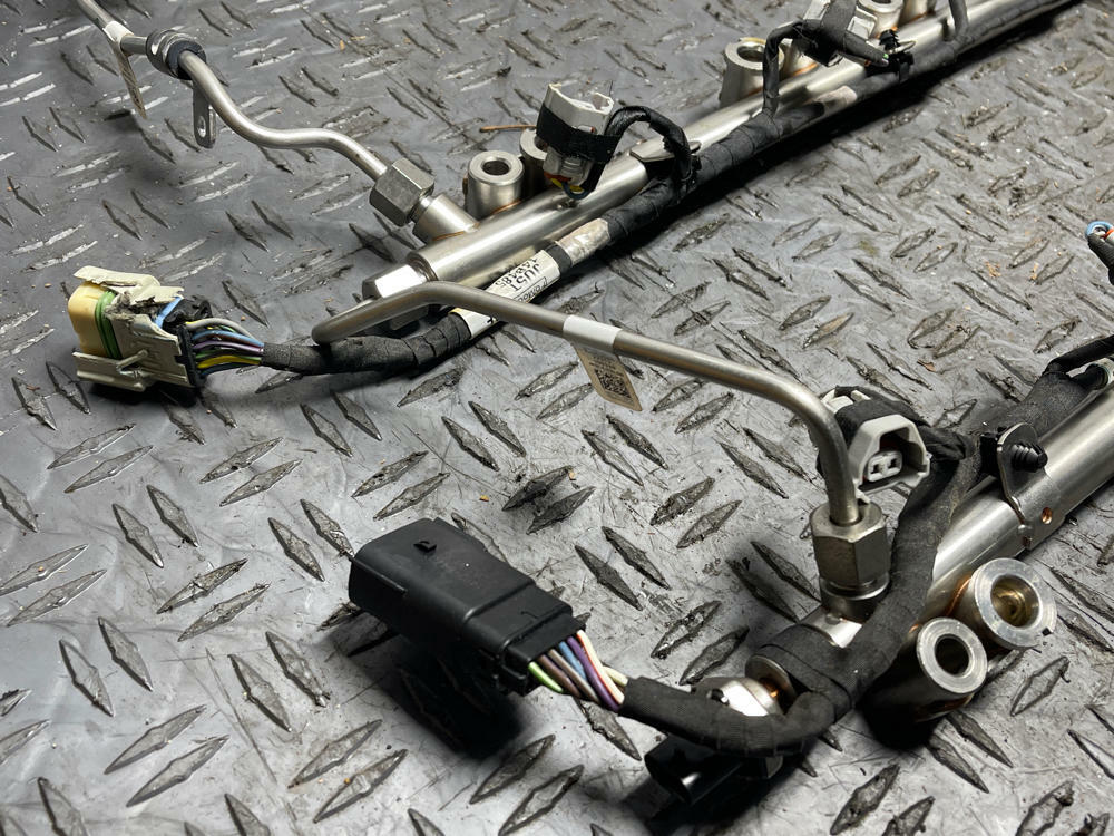 2018-23 Ford Mustang Mach One Secondary Fuel Rail 291
