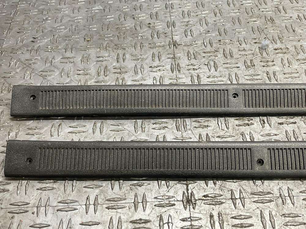 1987-93 Ford Mustang Black Door Sills 117k Miles 289