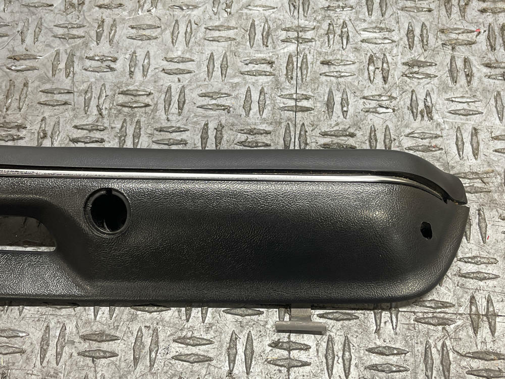 1987-93 Ford Mustang Black RH Passenger Arm Rest 117k Miles 289