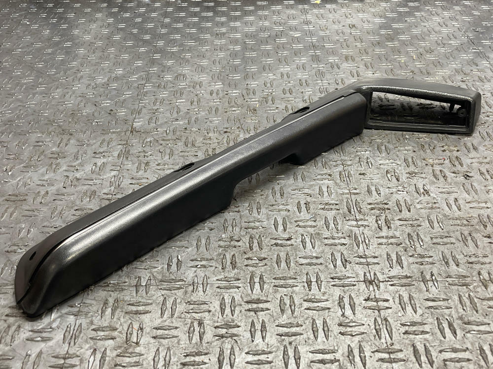 1987-93 Ford Mustang Black RH Passenger Arm Rest 117k Miles 289