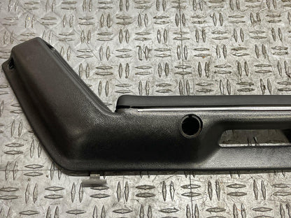 1987-93 Ford Mustang Black RH Passenger Arm Rest 117k Miles 289