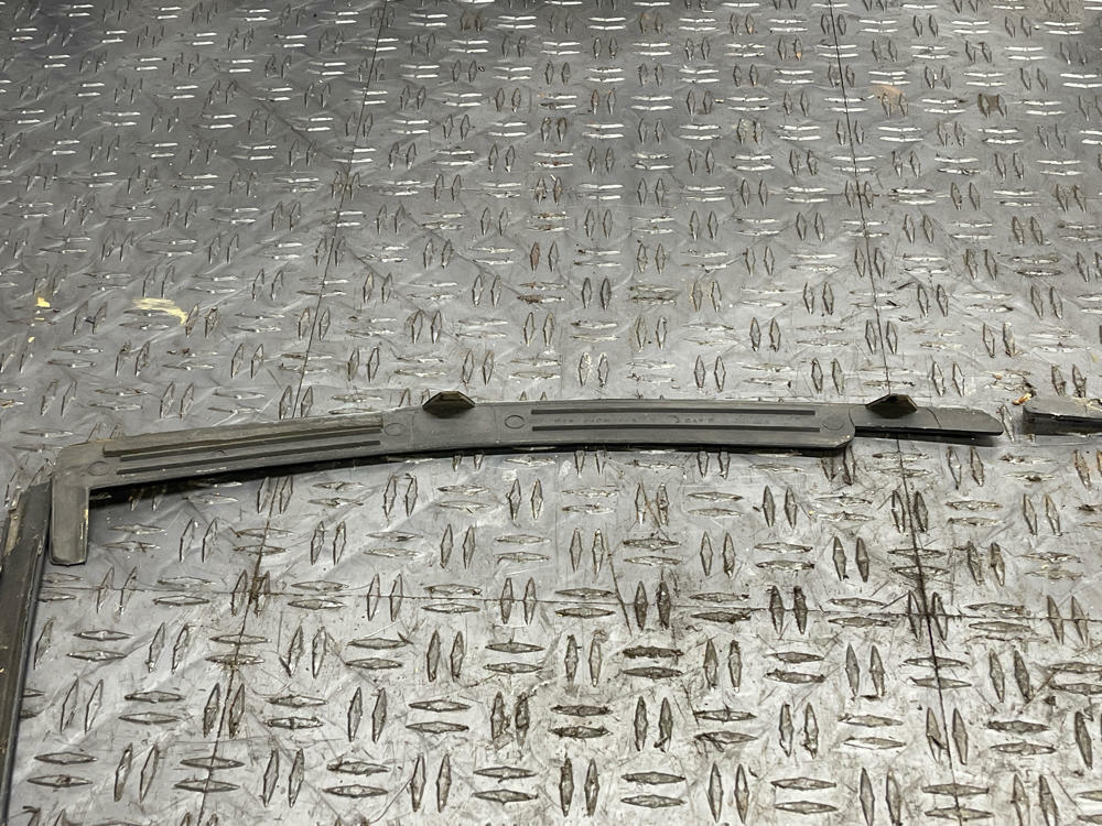 1987-93 Ford Mustang OEM Windshield Trim 289