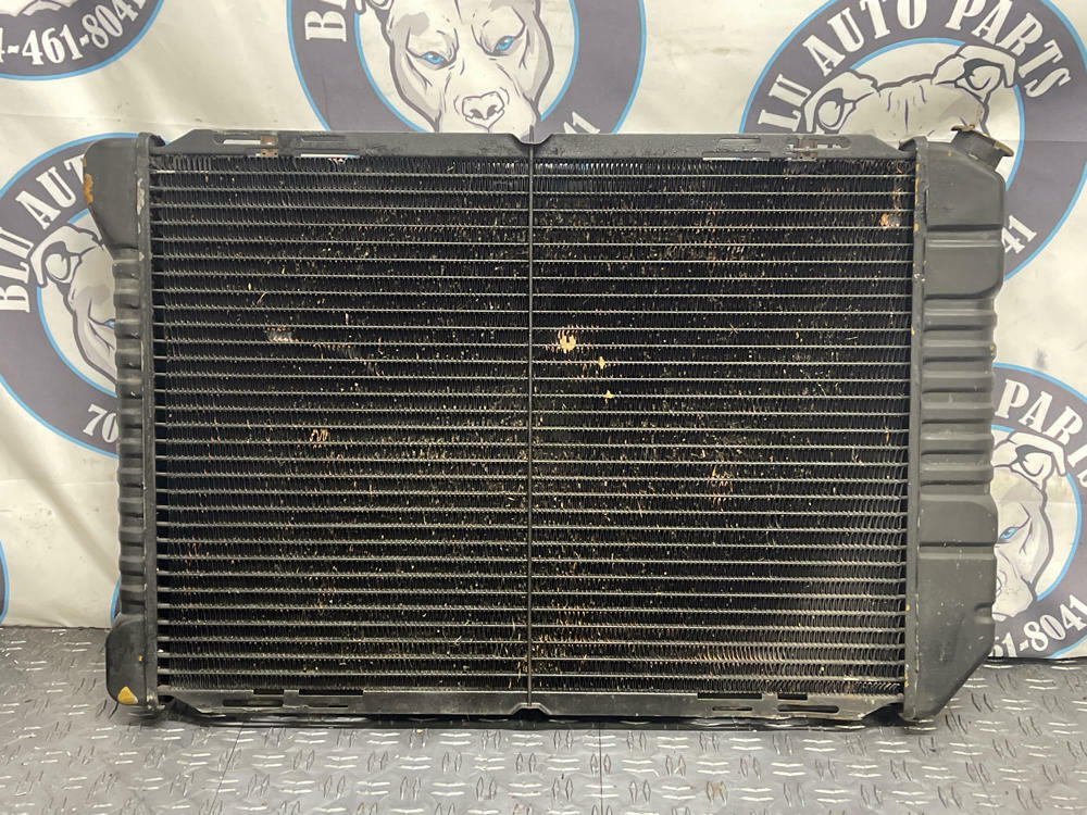 1987-93 Ford Mustang Radiator Assembly 117k Miles 289