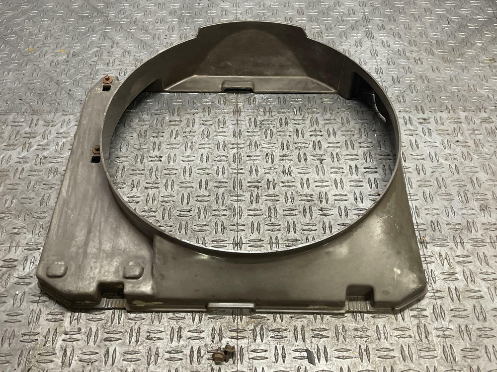1987-93 Ford Mustang OEM Fan Shroud 117k Miles 289