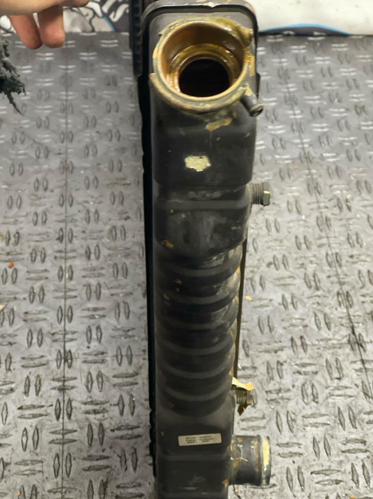 1987-93 Ford Mustang Radiator Assembly 117k Miles 289