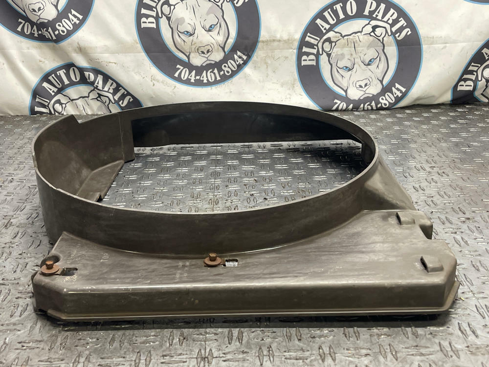 1987-93 Ford Mustang OEM Fan Shroud 117k Miles 289