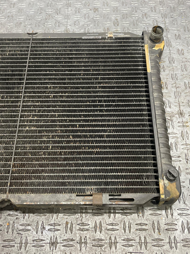 1987-93 Ford Mustang Radiator Assembly 117k Miles 289