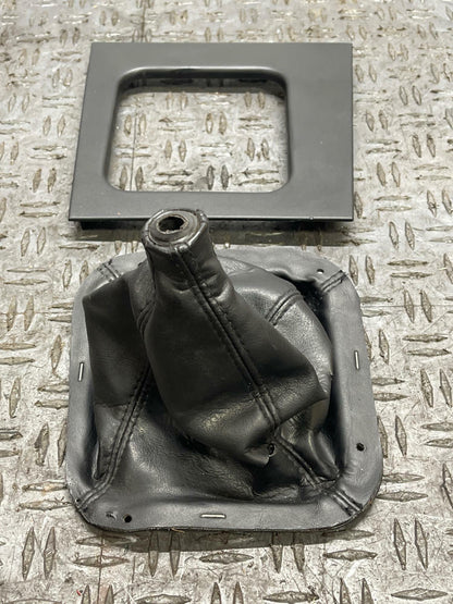 1987-93 Ford Mustang OEM Black Shifter Bezel & Boot 289