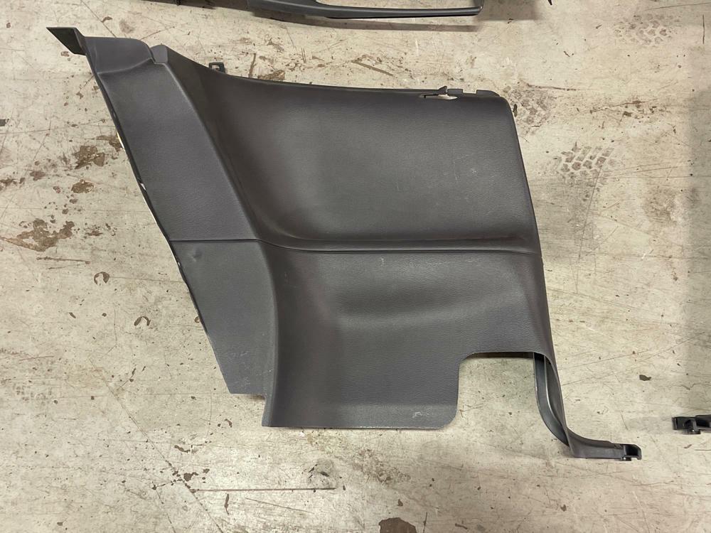 2003-04 Ford Mustang Mach One Rear Plastics Set 296