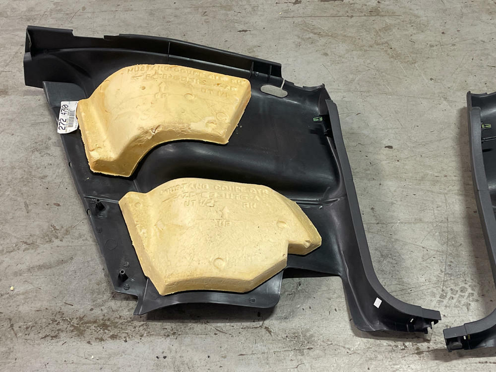 2003-04 Ford Mustang Mach One Rear Plastics Set 296