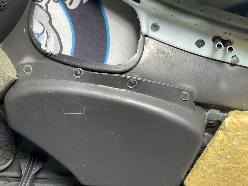 2003-04 Ford Mustang Mach One Door Panels 19k Miles 296