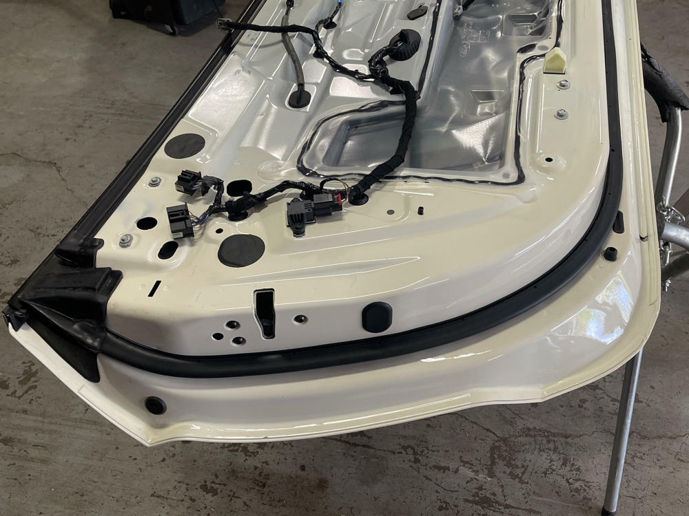 2015-17 Ford Mustang GT Driver LH Door- FOR COUPE, Paint Code N4 297