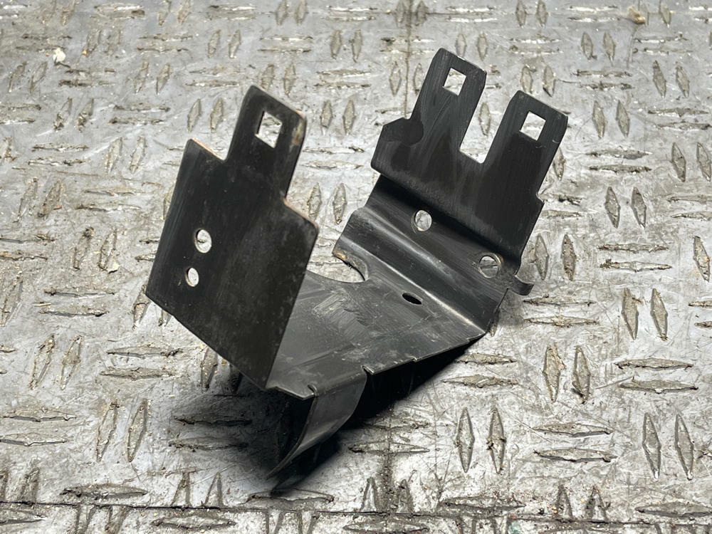 1999-04 Ford Mustang Roush GT Engine Bay Fuse Box Mounting Bracket 293