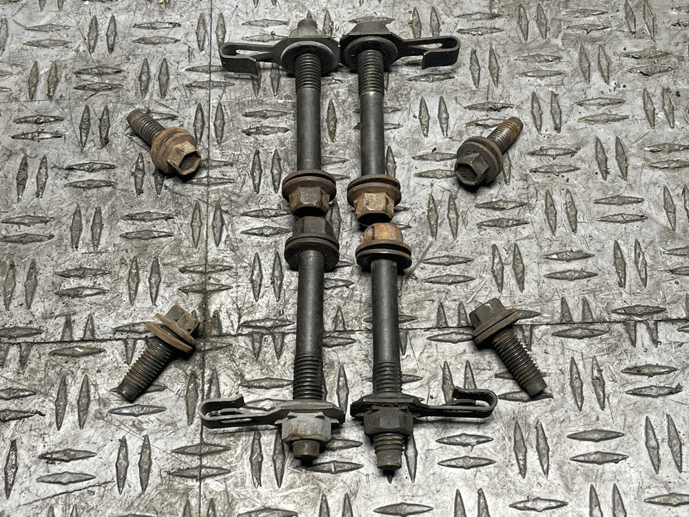2003-04 Ford Mustang Mach One OEM K-Member Mounting Hardware 19k Miles 296