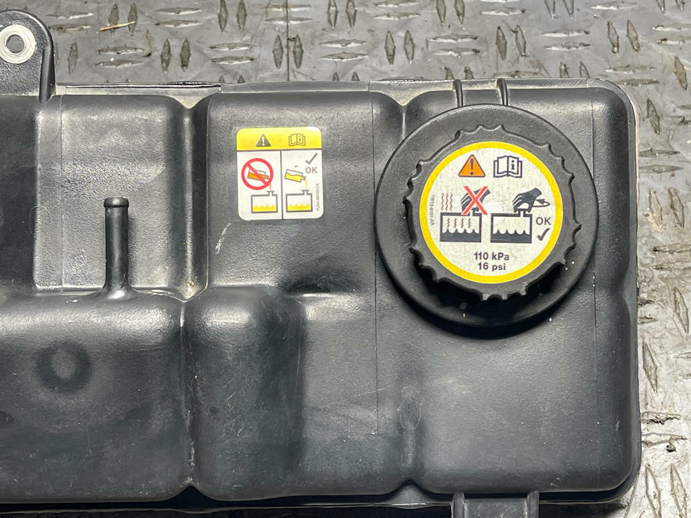 2003-04 Ford Mustang Mach One OEM Engine Coolant Reservoir 19k Miles 296