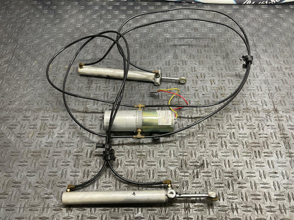 2003-04 Ford Mustang SVT Cobra Convertible Top Pump Motor & Lift Cylinders 295
