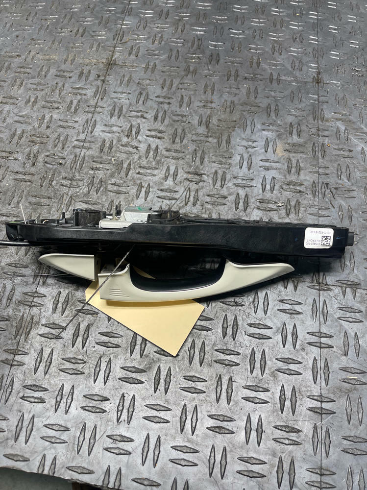 2015-23 Ford Mustang GT Passenger RH Door Handle- Code N4