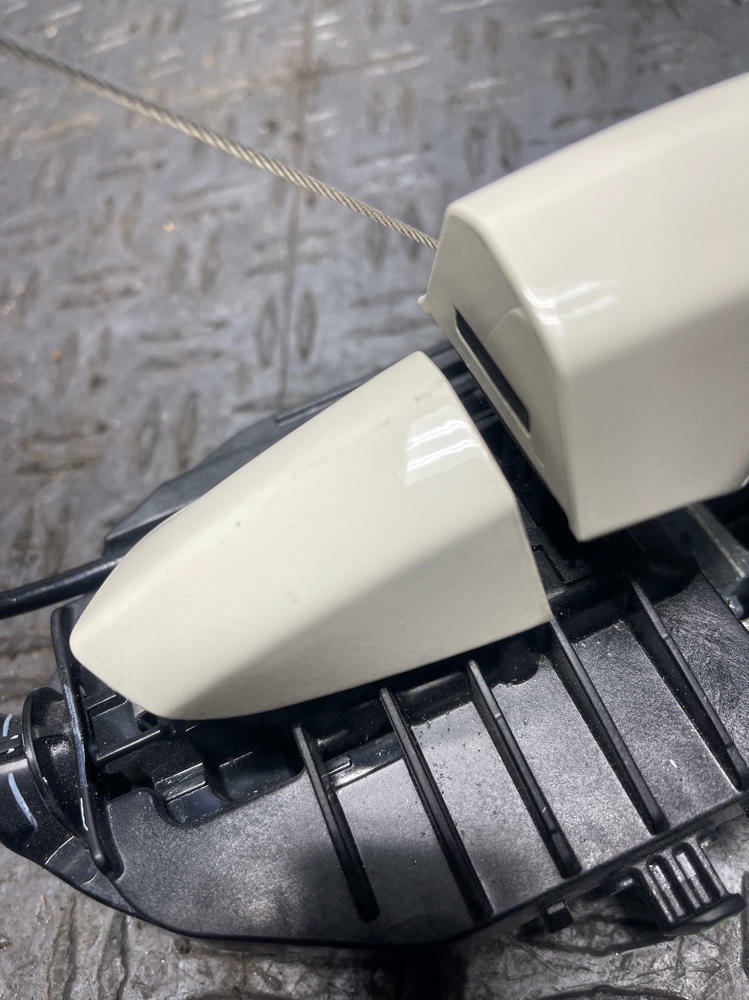 2015-23 Ford Mustang GT Passenger RH Door Handle- Code N4