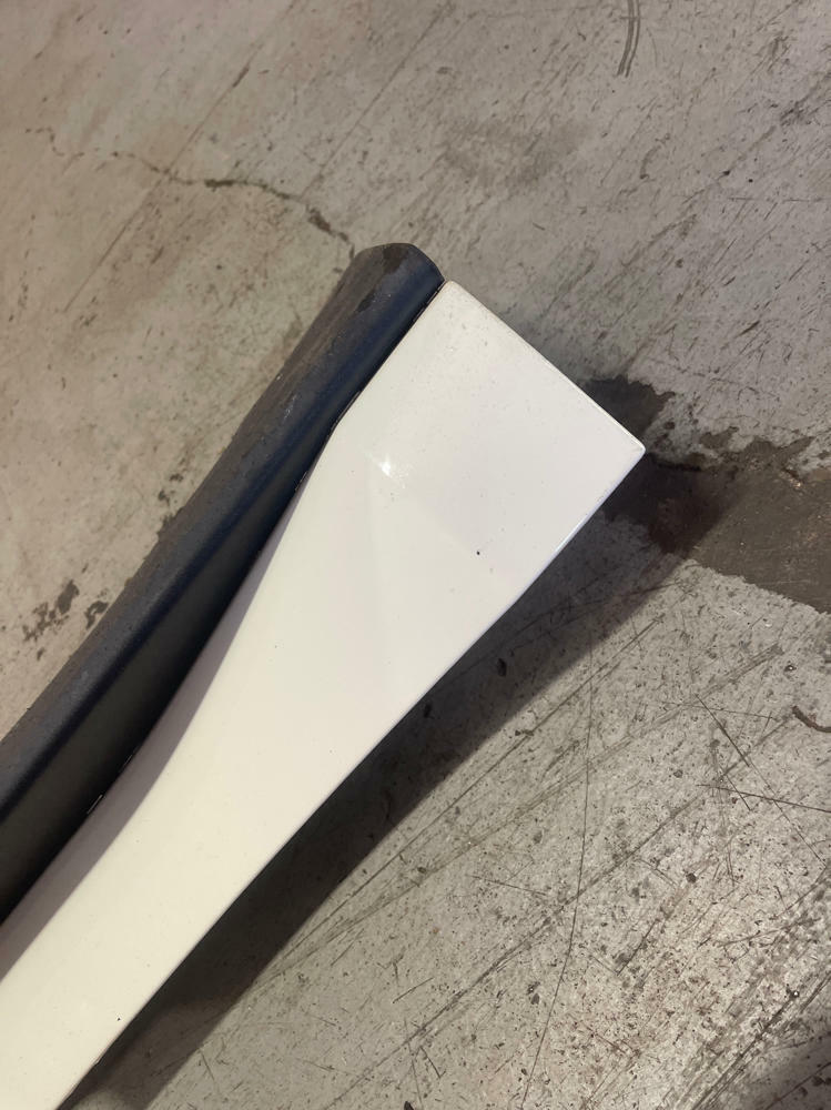 2015-23 Ford Mustang GT Driver LH Side Skirt- Code N4 297