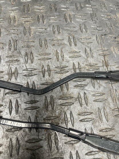 2015-23 Ford Mustang GT Exterior Wiper Arm Pair