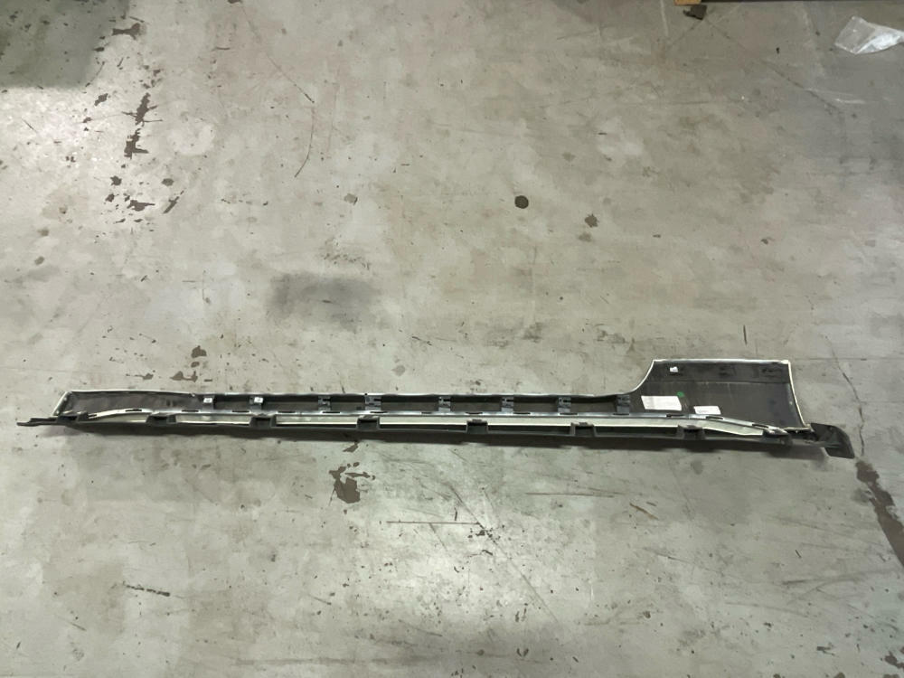 2015-23 Ford Mustang GT Passenger RH Side Skirt- Code N4 297
