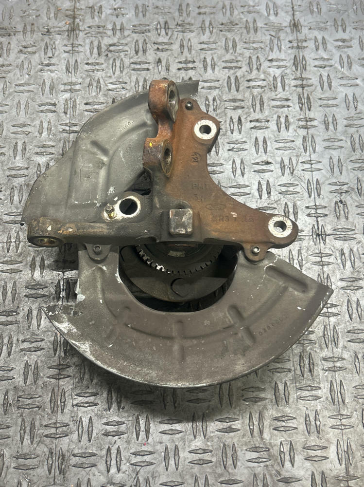 2003-04 Ford Mustang SVT Cobra Driver Front RH Spindle 295