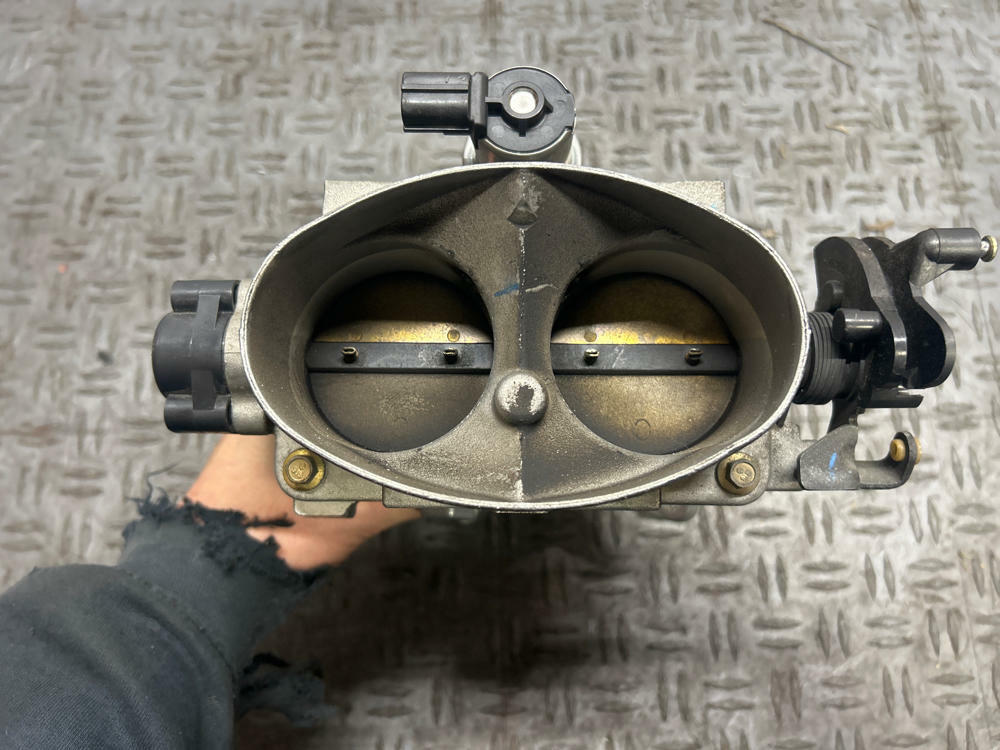 2003-04 Ford Mustang SVT Cobra Plenum & Throttle Body- for Eaton M112 S/C 295