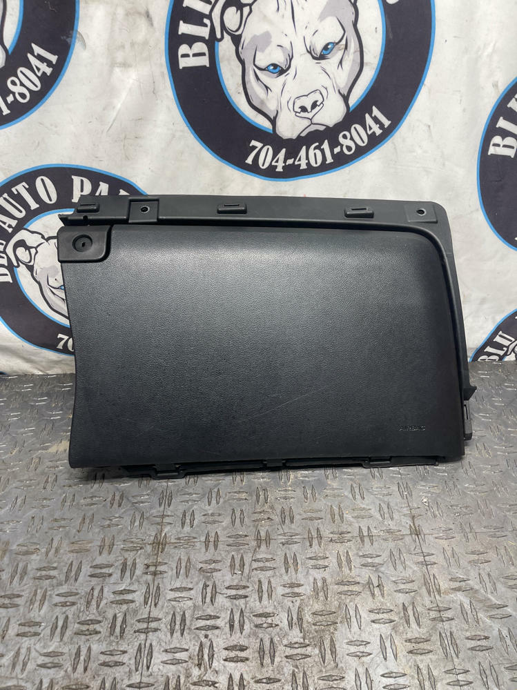 2015-17 Ford Mustang GT Passenger RH Glovebox & Trim 297