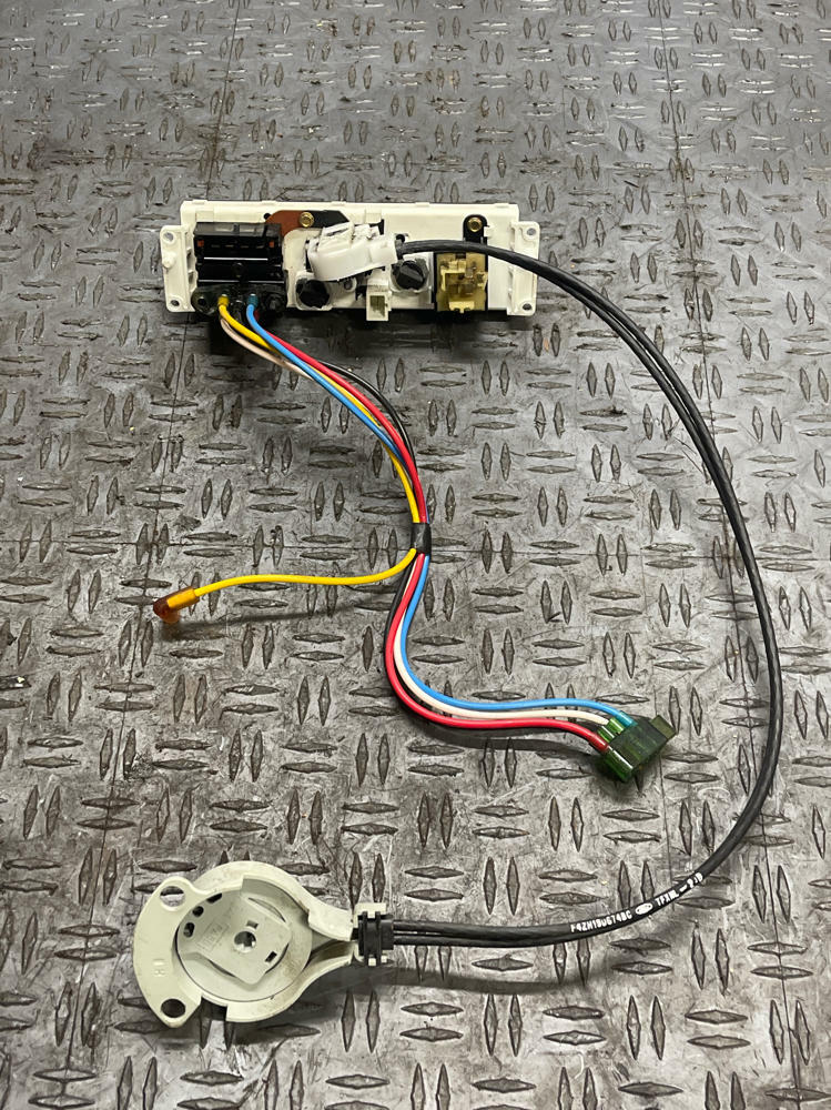 2003-04 Ford Mustang SVT Cobra HVAC Control Panel 295