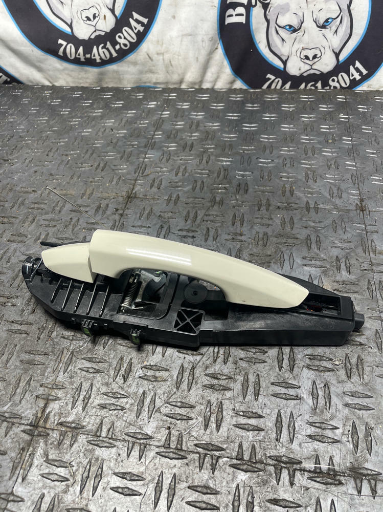 2015-23 Ford Mustang GT Passenger RH Door Handle- Code N4