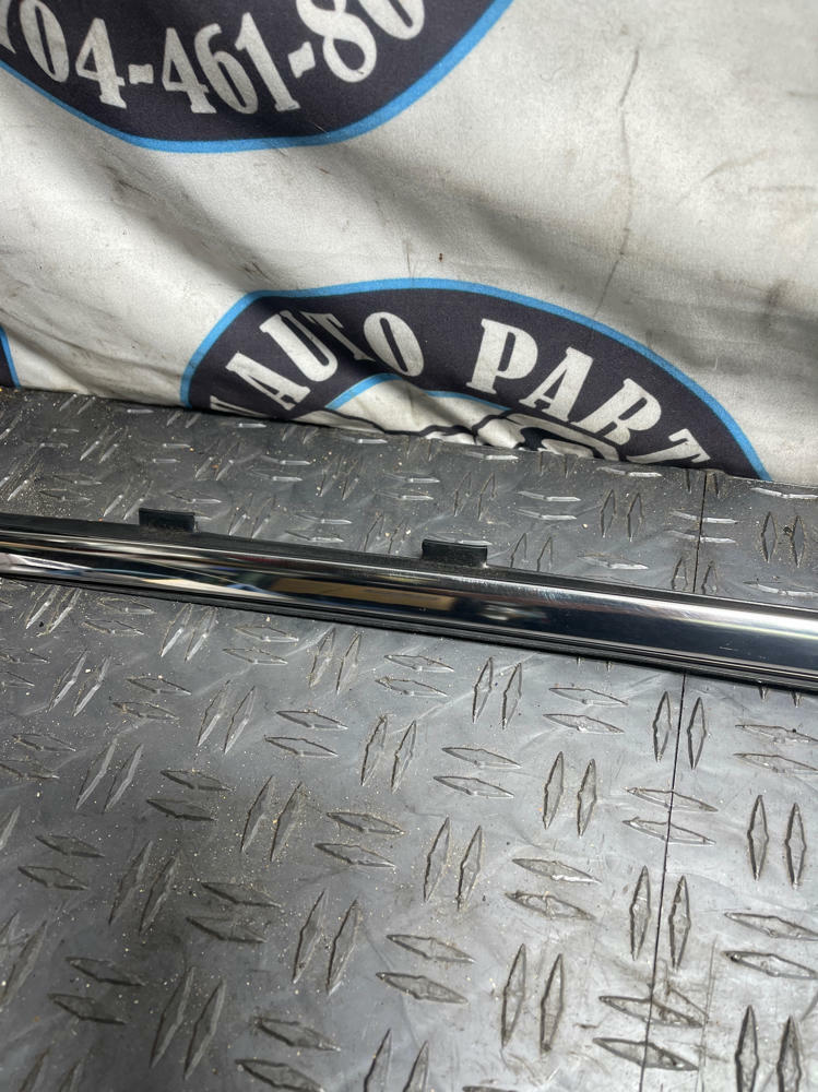 2015-23 Ford Mustang GT Passenger RH Upper Door 50th Anniversary Chrome Trim 297